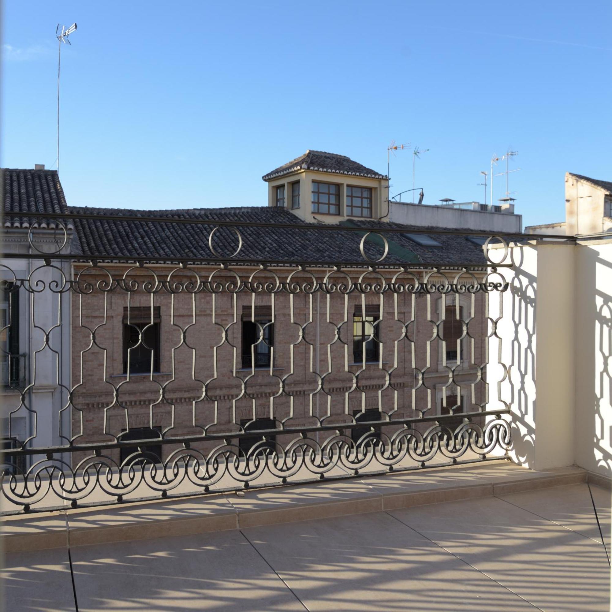 Patio De Sombra - Urban Suites Granada Exterior photo